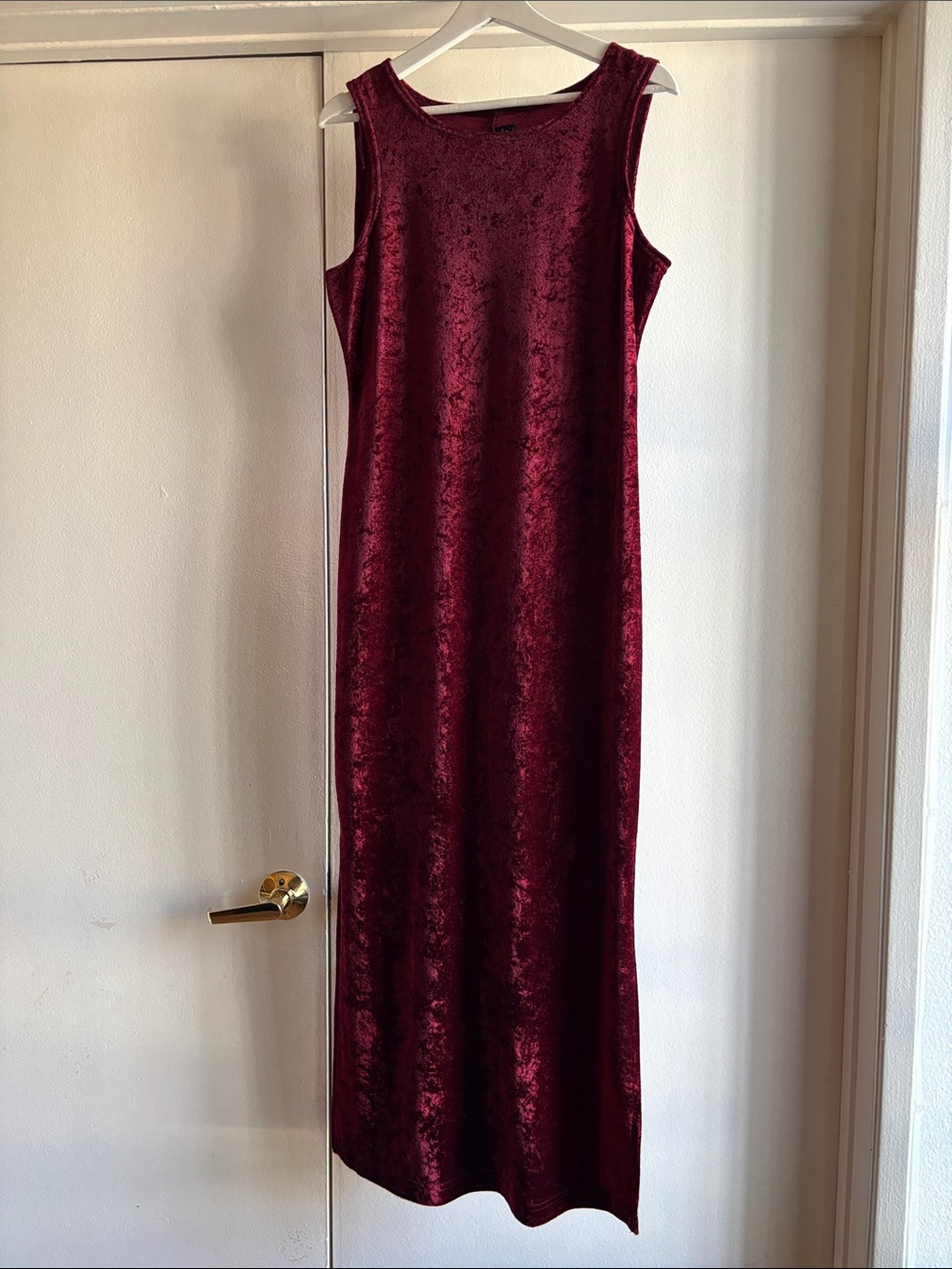 Vintage 90s Sleeveless Velvet Maxi Dress in Deep Burgundy with Slits S/M
